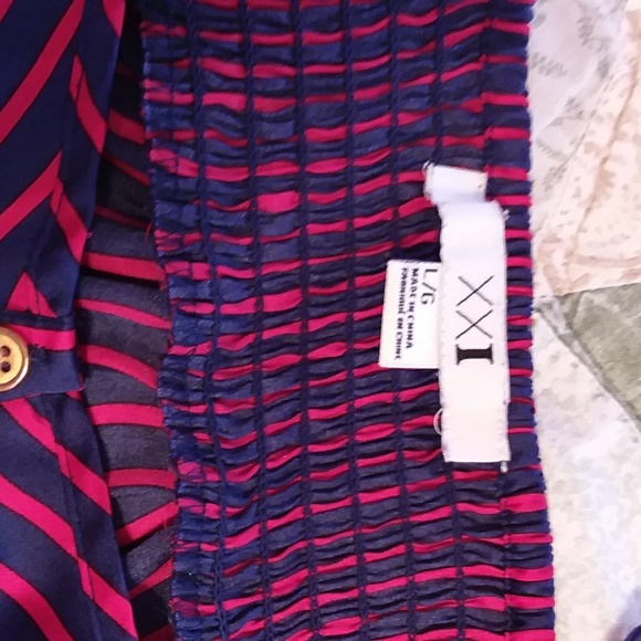 Spaghetti strap striped blouse - Picture 4 of 4